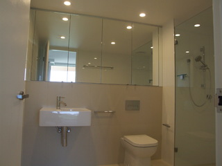 Bathroom (2017-02-24)