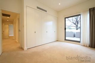 Bedroom 3 (2011-06-02)