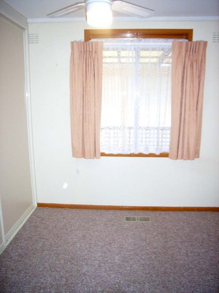 Bed 3 (2006-04-29)