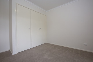 Bedroom 2 (2015-10-13)