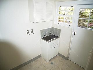 Laundry (2005-06-08)