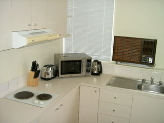 Kitchen (2010-04-22)