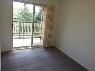 Bedroom 2 (2015-11-12)