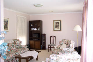 Lounge (2002-10-01)