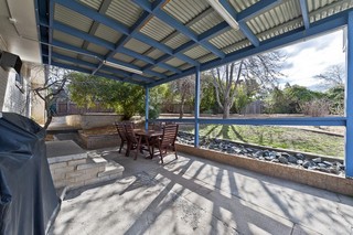 Covered Entertaining Area (2011-08-18)