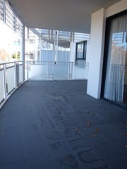 Balcony (2017-11-01)