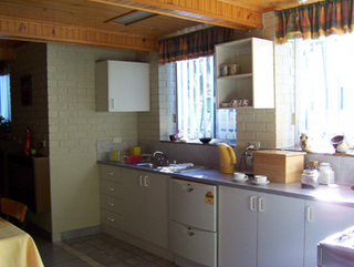 Rumpus kitchen (2003-08-08)