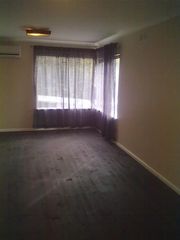 Lounge (2012-04-27)