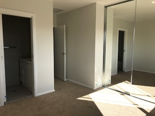 Bedroom 1 (2018-09-06)