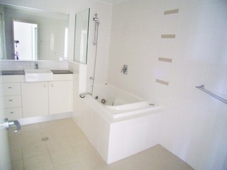 Bathroom (2007-06-20)