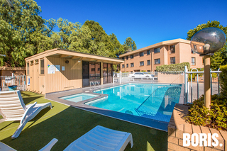 pool and club house (2017-02-13)