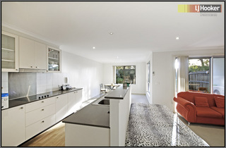 Kitchen (2011-07-25)