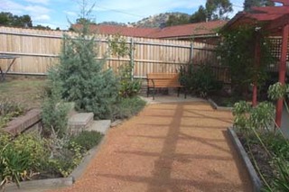 Rear garden (2004-03-11)