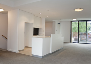 Living Room (2012-02-28)