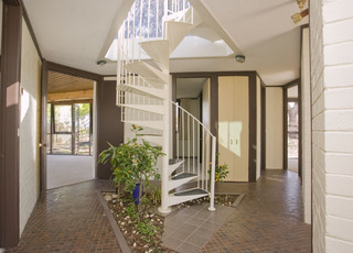 Spiral Staircase (2008-12-05)