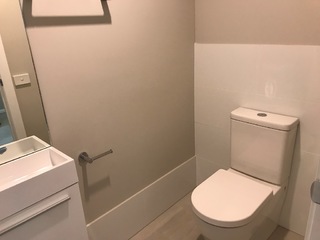 Toilet (2018-09-06)