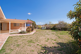 Rear yard (2011-10-14)