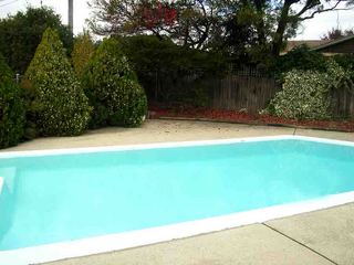 Pool (2007-04-26)
