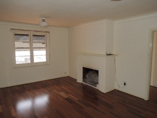 Living Room (2017-05-18)