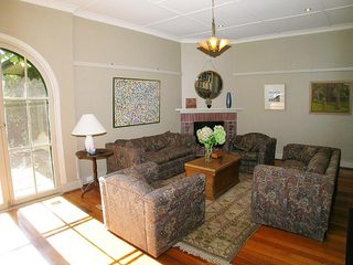 Lounge (2004-04-22)