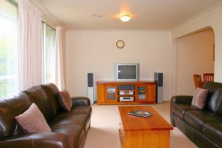 Lounge (2005-12-14)