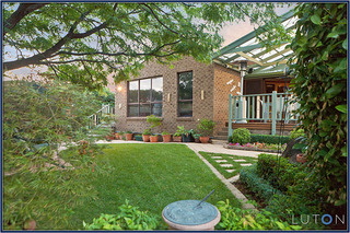 Garden view (summer time) (2012-05-29)
