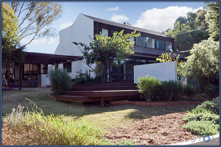 Back garden (2011-04-11)
