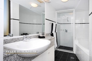 Ensuite Bathroom (2013-09-12)