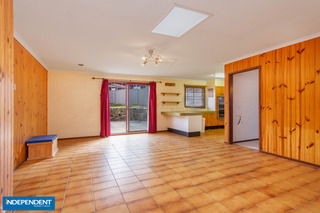 Family Room (2013-02-05)