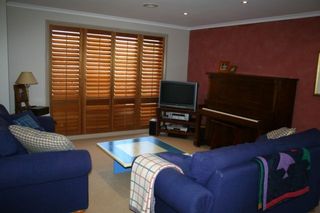 Lounge (2008-10-31)