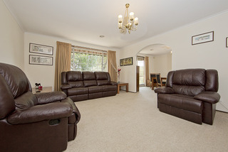 Lounge Room (2013-03-19)