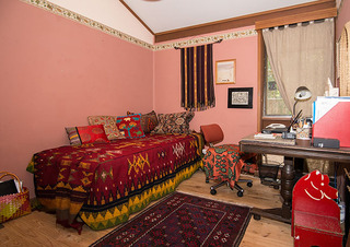 Bedroom 2 (2013-05-09)