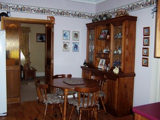 Dining (2006-07-03)