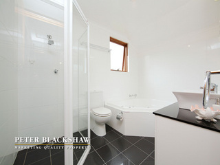 Bathroom (2011-11-10)