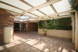 Courtyard (2009-04-20)