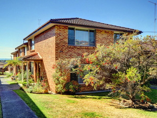 Main Photo (2012-10-05)