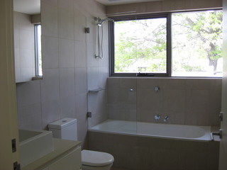 Bathroom (2008-10-20)