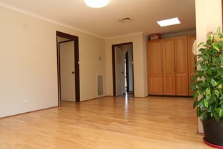 Family room (2006-03-30)