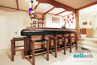 Bar (2010-09-16)