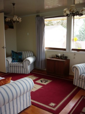 lounge (2006-09-19)
