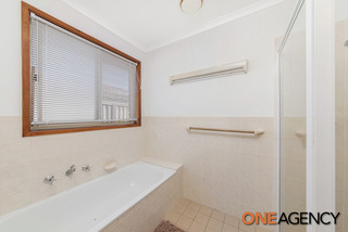 Bathroom (2014-09-23)