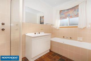 Main Bathroom (2011-06-01)