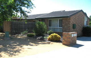Front of house (2010-11-19)