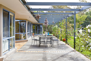 Outdoor Dining (2014-08-11)