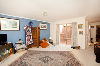 Lounge Room (2011-10-24)