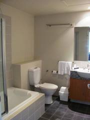 Bathroom (2013-10-09)