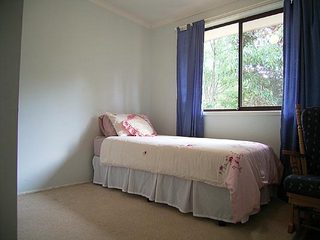 Bed 3 (2005-11-24)