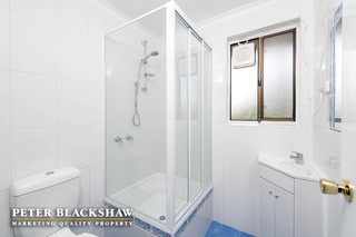 Downstairs bathroom (2017-12-22)