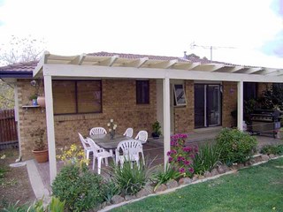 Rear of House (2004-05-05)
