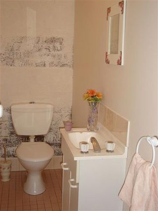 Bathroom (2007-09-21)